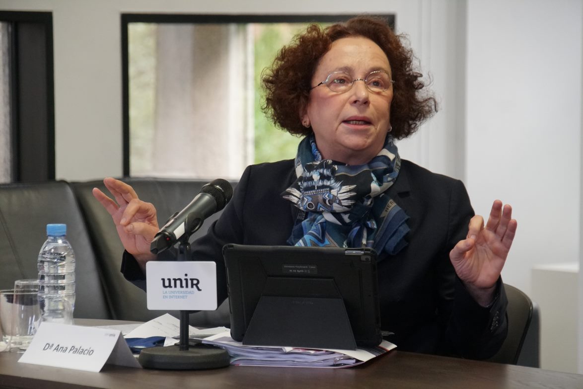 Ana Palacio.