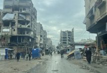 Destrucción causada por un bombardeo israelí en ciudad de Gaza, el 23 de febrero de 2025. Foto: Jaber Badwen. Archivo CC BY-SA 4.0. en Wikimedia Commons