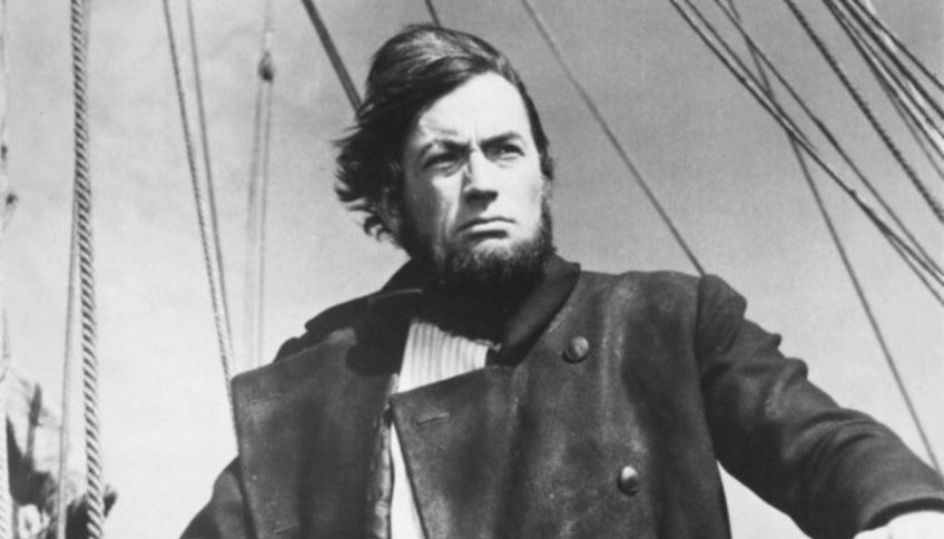 Gregory Peck, en una imagen de la película «Moby Dick» (John Huston, 1956). Foto: Warner Bros / dominio público, vía Wikimedia Commons