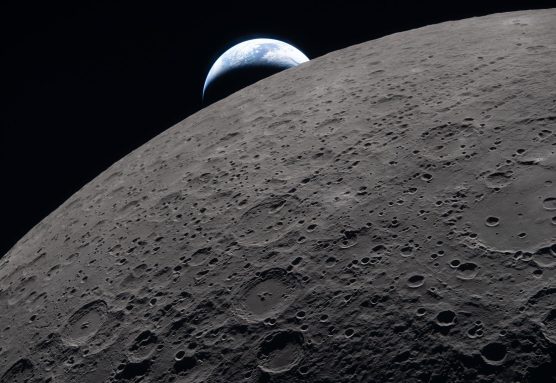 La Tierra, vista desde la cara oculta de la Luna, fotografiada desde Artemis II. © NASA