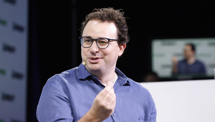 Dario Amodei en 2023. Licencia de Creative Commons, vía Wikimedia Commons