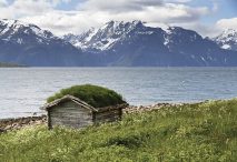 Fiordo de Lyngen (Noruega), en 2012. Foto (autor): Ximonic (Simo Räsänen). CC vía Wikimedia Commons