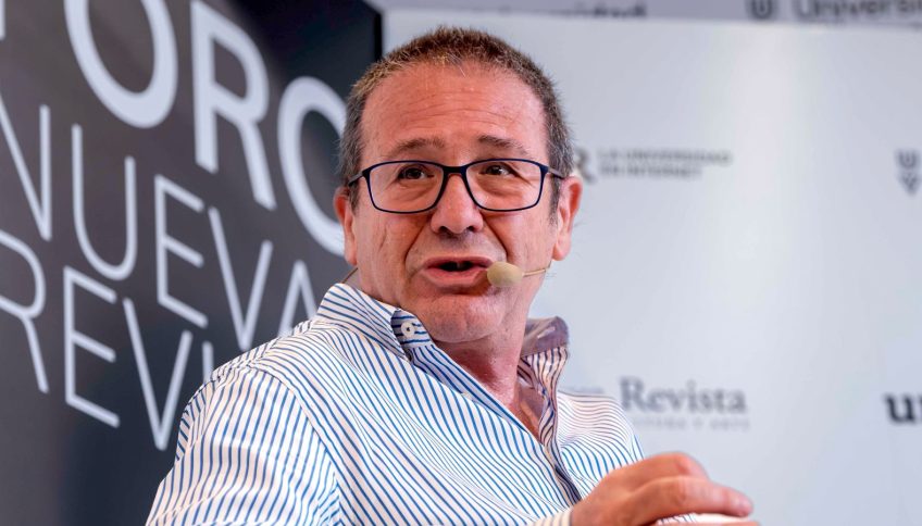 Alberto Sotillo, en el Foro Nueva Revista. Foto: © Federico Marín Bellón
