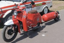 Ciclomotor Simson «Schwalbe», símbolo de la extinta RDA. Encuentro en Eisenbach (ex RDA), 2013. Autor: Dk0704. Licencia CC BY-SA 4.0. Vía Wikimedia Commons