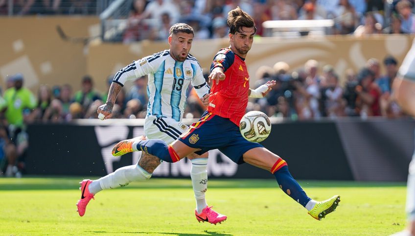 La masculinidad que ganó el Mundial. Ferran Torres, en la final del Mundial de Fútbol. Foto: Bryan Berlin, con licencia CC BY-SA 4.0, via Wikimedia Commons.