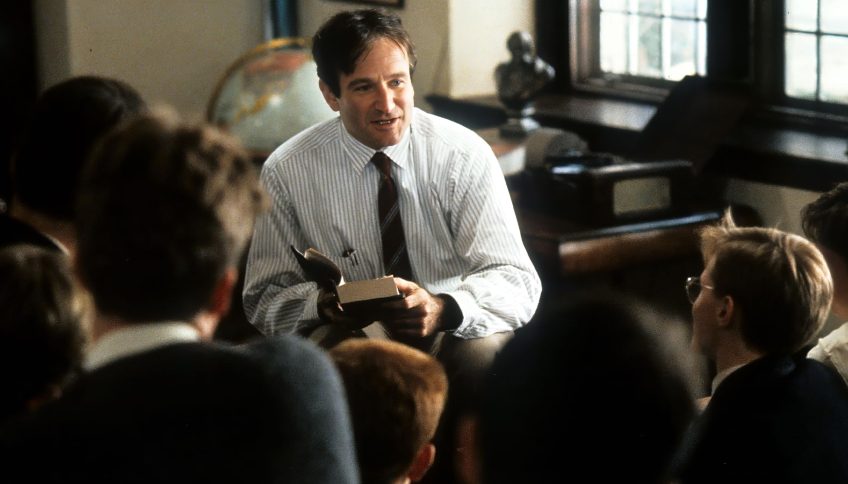 Robin Williams, en «El club de los poetas muertos», una oda al aprendizaje (Peter Weir, 1989). © Disney