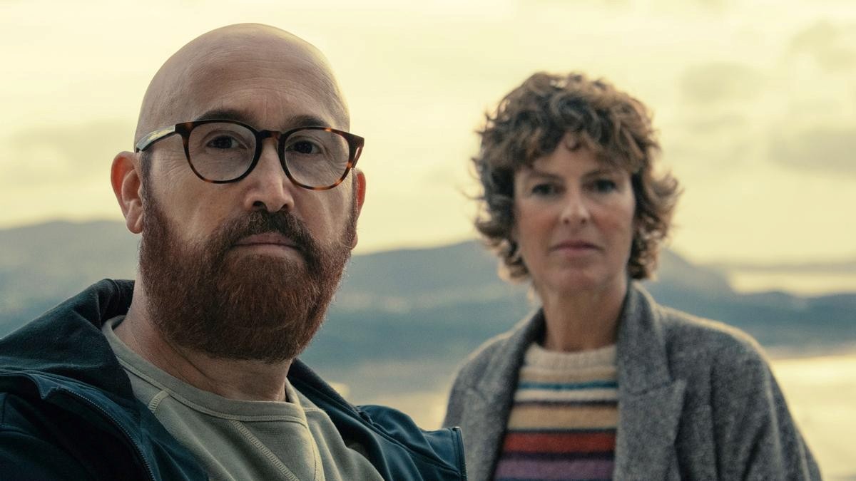 Javier Cámara y Mónica López, en «Rapa». @ Movistar Plus +